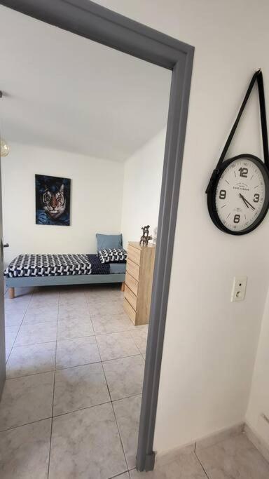 פרפיניין Appartement Chaleureux, Proche De La Gare מראה חיצוני תמונה