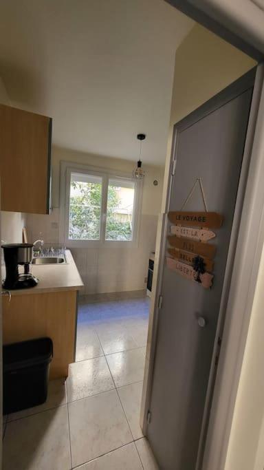 פרפיניין Appartement Chaleureux, Proche De La Gare מראה חיצוני תמונה