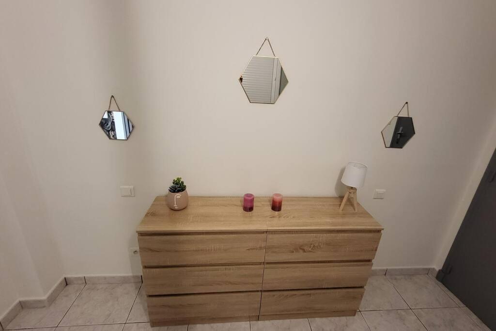 פרפיניין Appartement Chaleureux, Proche De La Gare מראה חיצוני תמונה